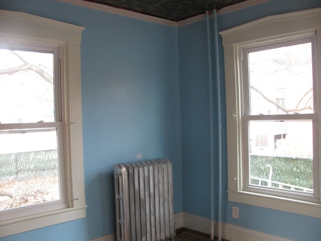 Building Photo - 2 Appian Way