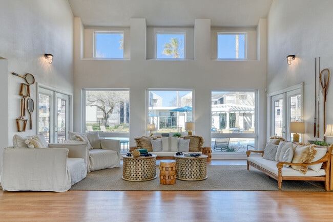 Copper Ridge apartments — community photo - Copper Ridge