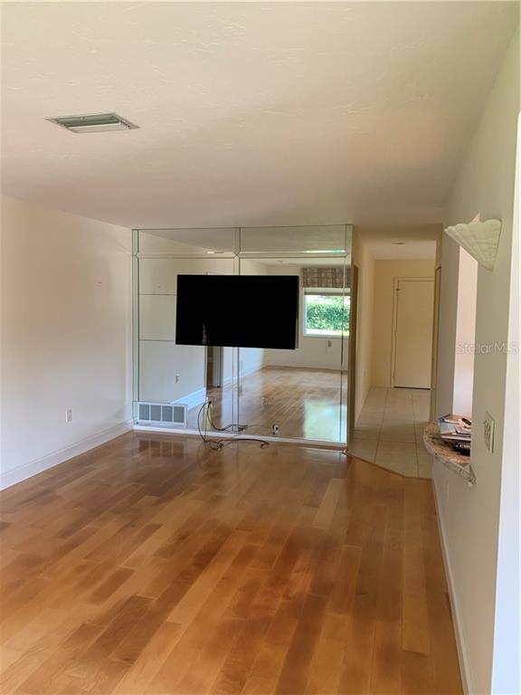 Building Photo - 4806 Huntleigh Dr
