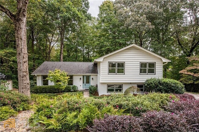 Building Photo - 3460 Wycherly Ct NE