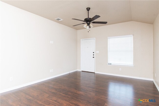 Building Photo - 1102 Grace Point Dr