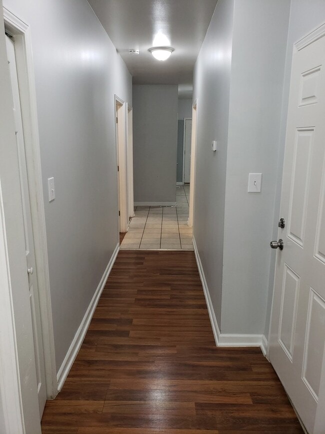 Foto del edificio - 6635 S Maplewood Ave