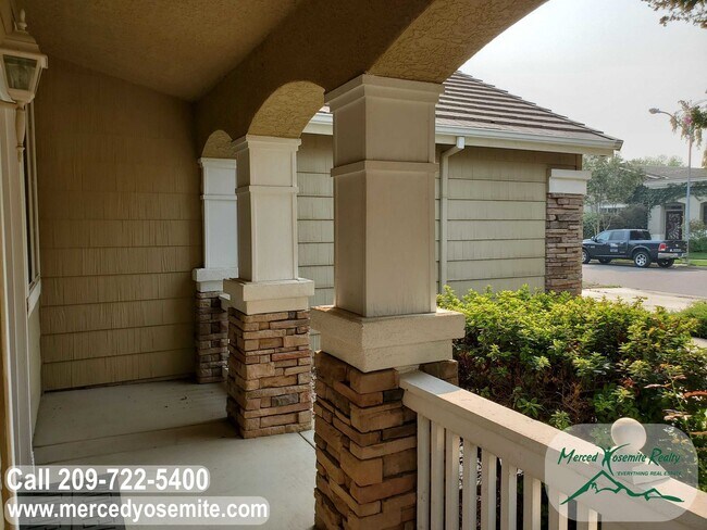 Foto del edificio - Hunters Village Phase 2. Do not disturb tenants.