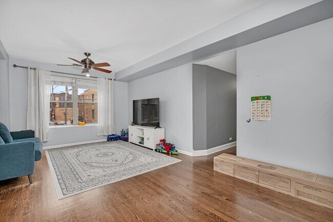 Foto del edificio - 1410 W Sunnyside Ave