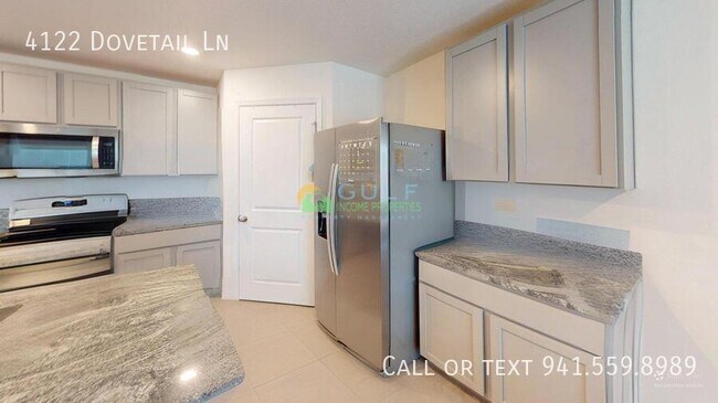 Building Photo - 4122 Dovetail Ln