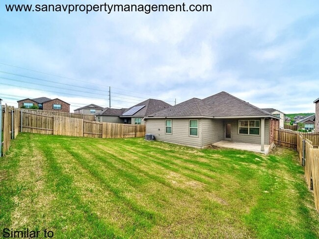 Building Photo - Welcome to Your Dream Home in the Heart of...