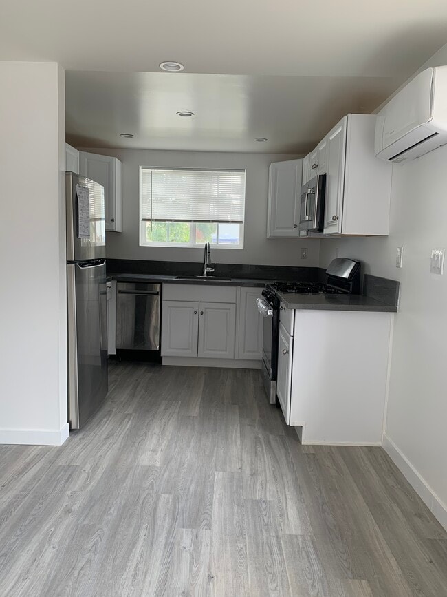 6705 Sausalito Ave, West Hills, CA 91307 Condo for Rent in West Hills, CA