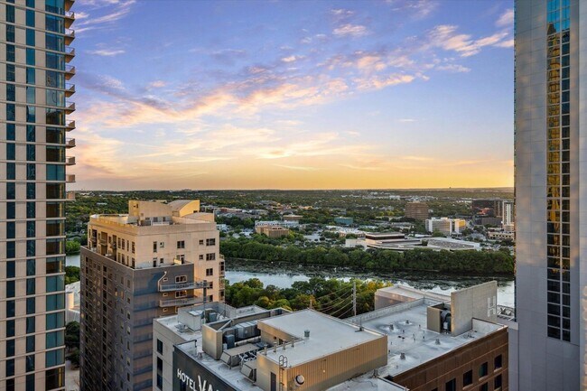 Foto del edificio - 610 Davis St