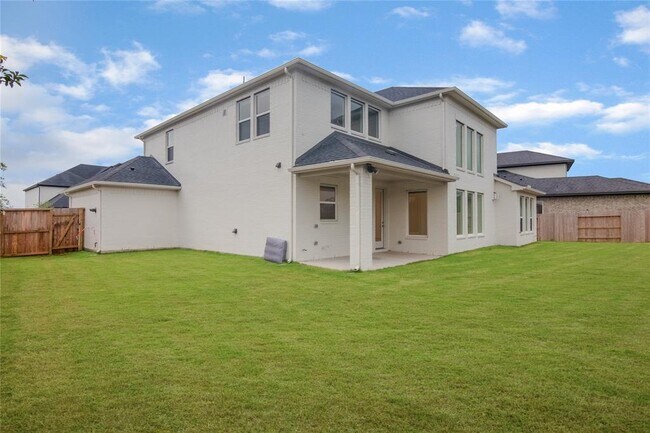 Foto del edificio - 1762 Lake Crest Ln