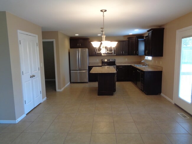 Building Photo - 712 Anaconda Ct
