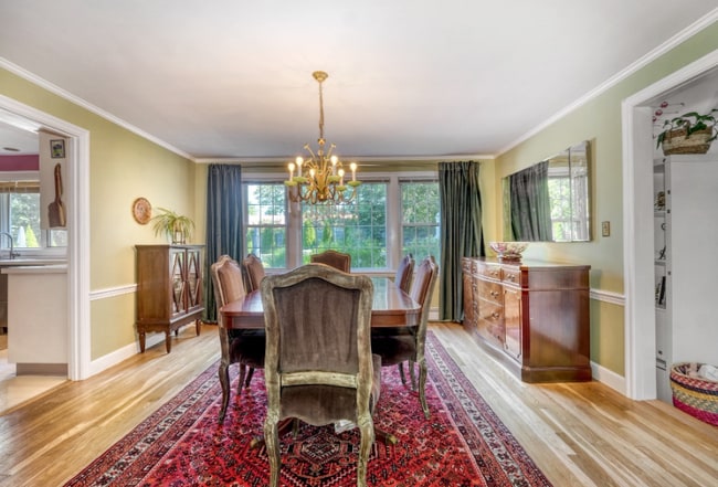 Foto del edificio - 65 Sherburne Rd S