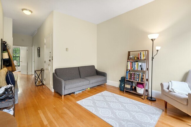 Foto del edificio - 182 W Brookline St