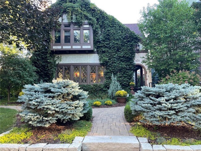 Building Photo - 431 Portland Ave