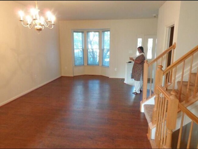 Building Photo - 4660 Deerwatch Dr