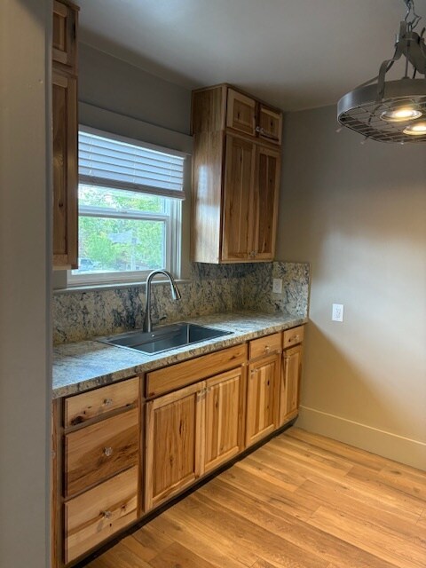 Kitchen - 529 Ridge St
