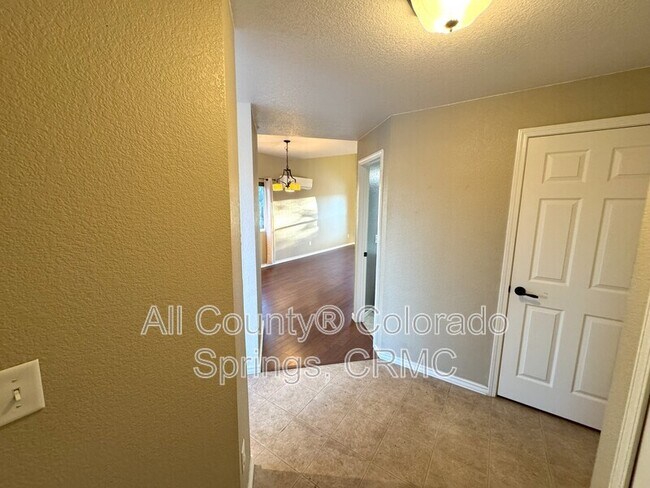 Building Photo - 4334 Poplar Brook Dr