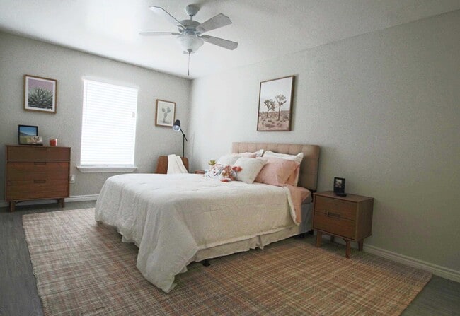 Bedroom View - Valencia Grove Apts where Comfort meets Lu...
