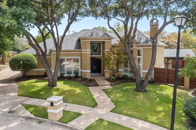 Foto del edificio - 6020 Parksedge Ln