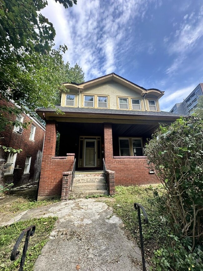 Building Photo - 100 W Burgess St