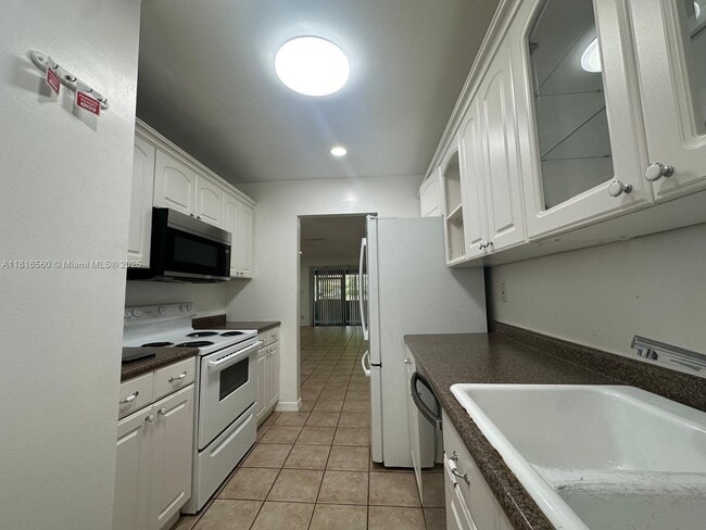 Foto del edificio - 2950 NW 106th Ave