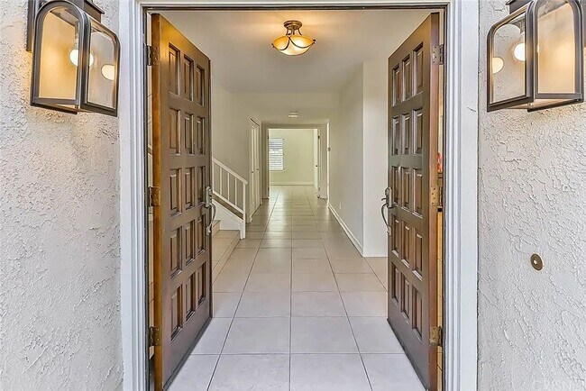 Foto del edificio - 5053 Ambridge Dr