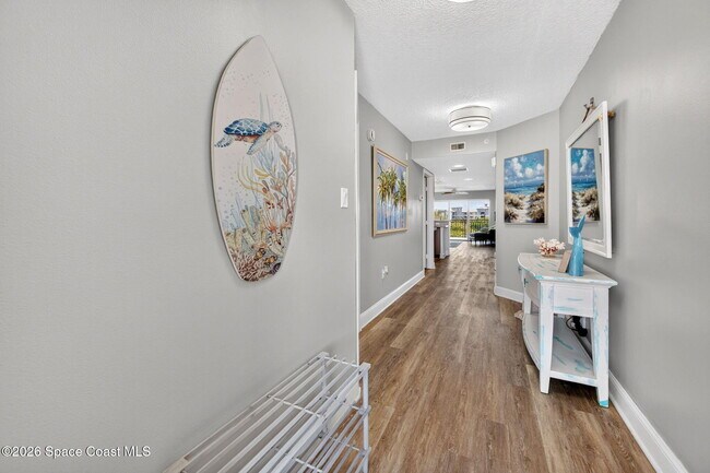 Foto del edificio - 606 Shorewood Dr