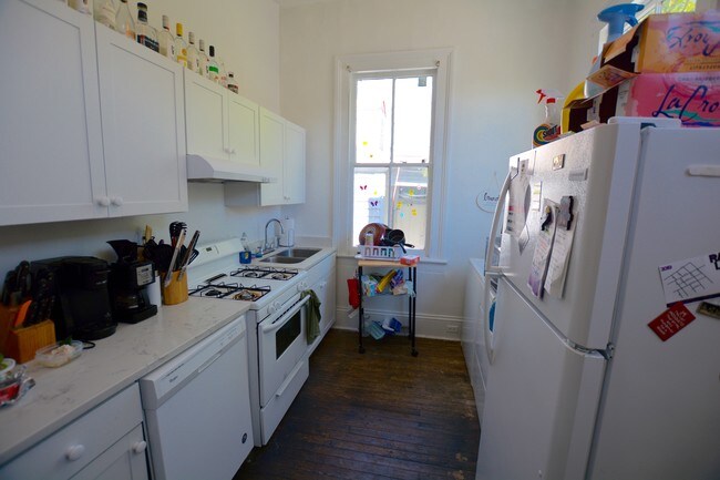 Foto del edificio - 188 Rutledge Ave