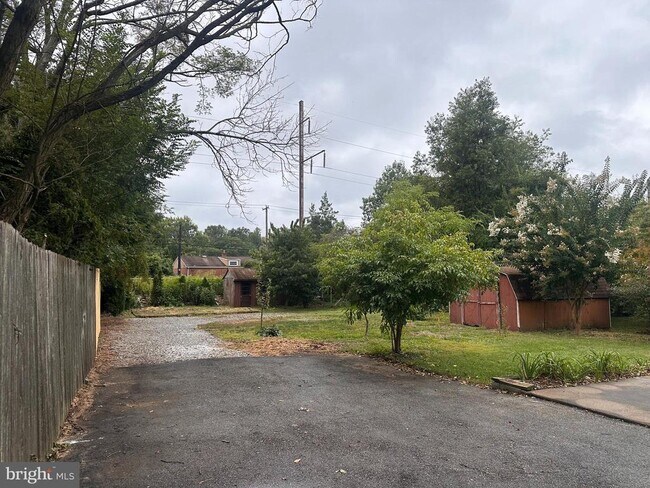 Foto del edificio - 2720 Haverford Rd