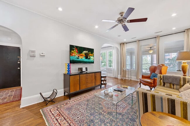 Foto del edificio - 500 Queens Rd