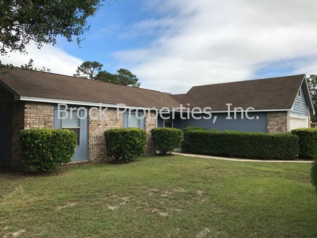 Building Photo - 449 Tampico Way