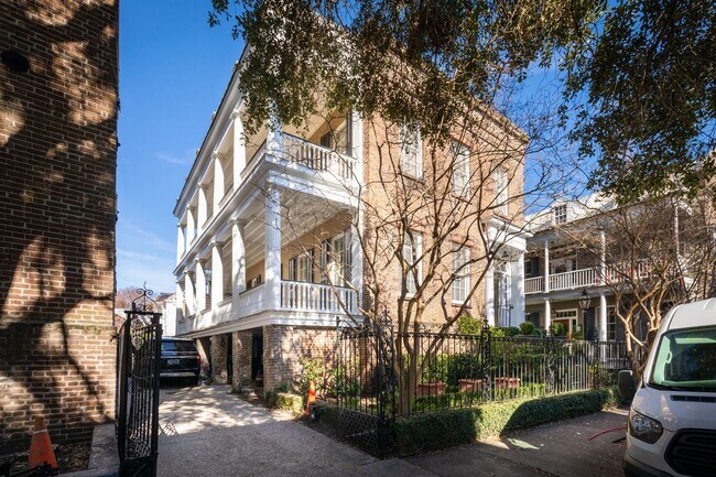 Foto del edificio - 3 br, 4 bath House - 38 Hasell Street A