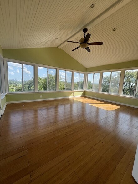 Foto del edificio - 2110 Summitt Ave