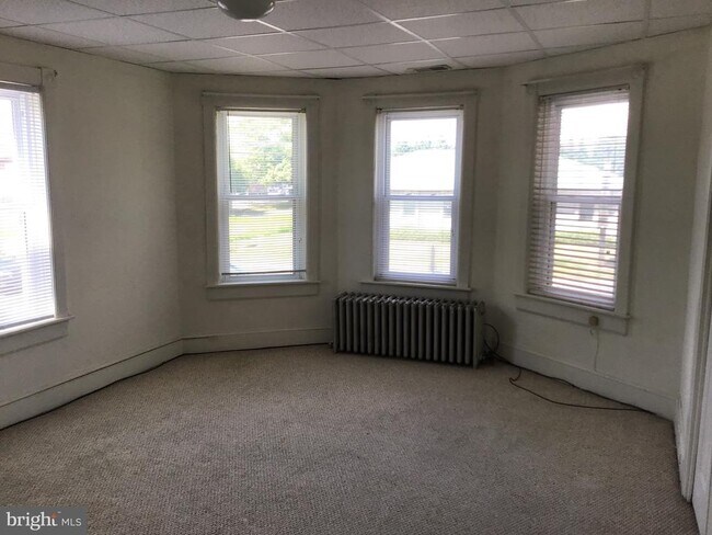 Foto del edificio - 1822 E Main St