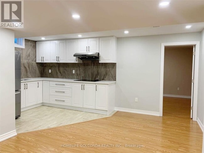 Building Photo - 166 Hillcroft Dr