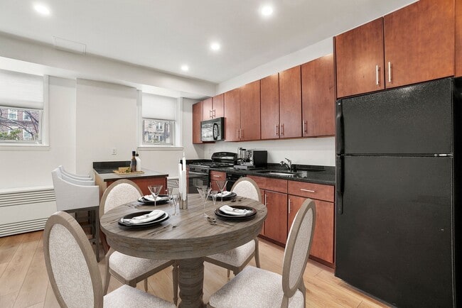 1B_Kitchen_final_ege0g1 - Camelot Court