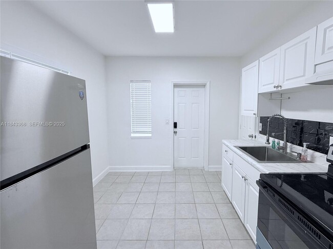 Building Photo - 1625 S Federal Hwy