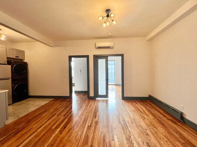 Photo - 52 Monitor St Apartment