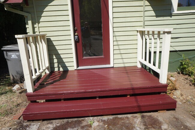 Foto del edificio - NE Portland 3 bedroom Rose City Park