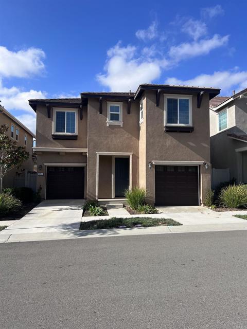 Primary Photo - 266 Spotted Saddle Way