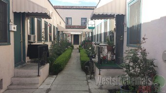 Primary Photo - 719 N St Andrews Pl