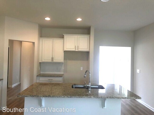Building Photo - 3 br, 2 bath House - 300 Red Maple Loop