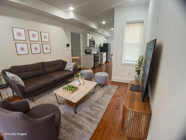 Photo - 3035 W Diamond St Apartment