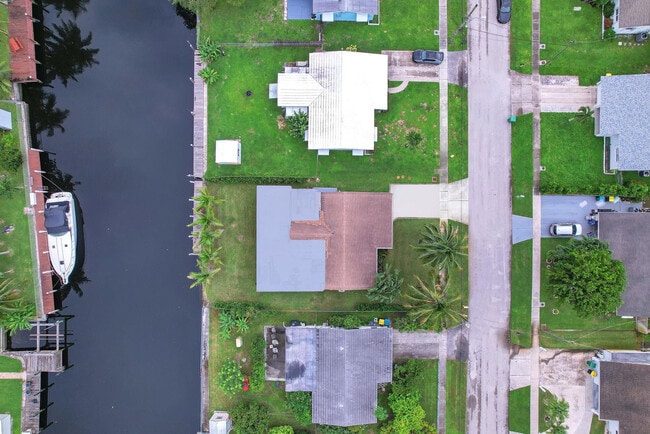 Foto del edificio - 4521 SW 34th Dr