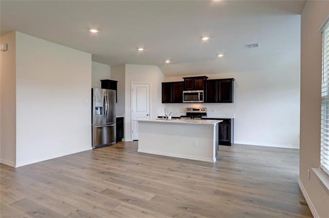 Foto del edificio - 6517 Waterfall Ln