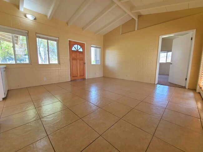 Foto del edificio - 13195 Bryant St