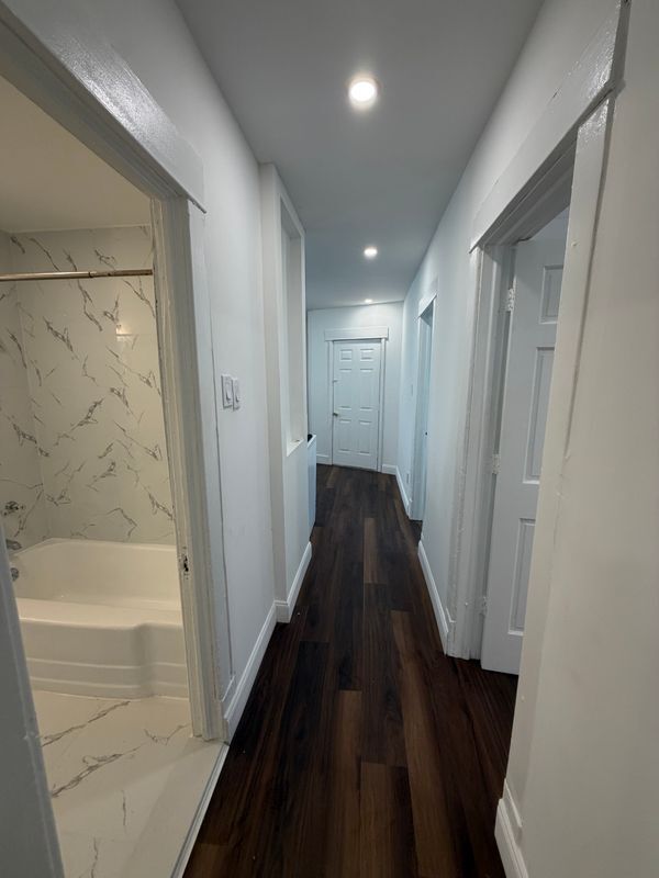 Foto del edificio - 332-334 Duane Avenue