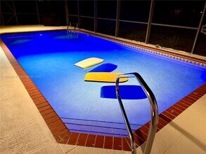 Building Photo - 13647 Barberry Dr