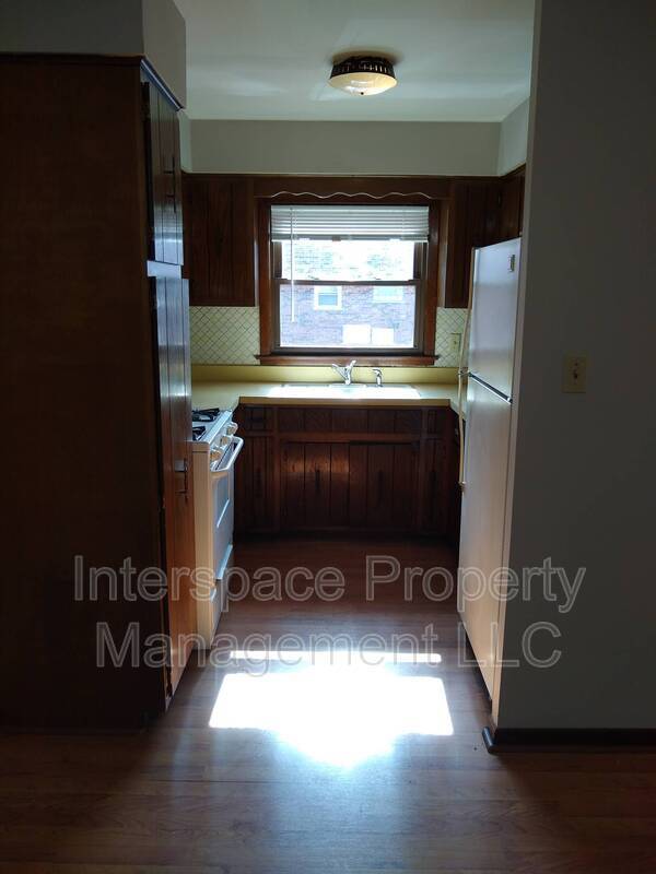 Foto del edificio - 7017 99th St