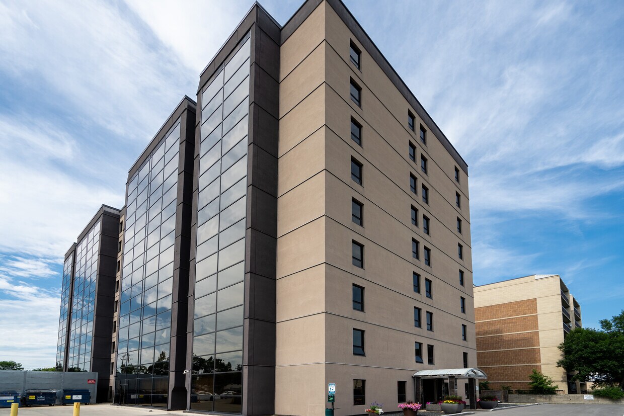 Arden Hollows Apartments 15 Arden Ave Winnipeg, MB