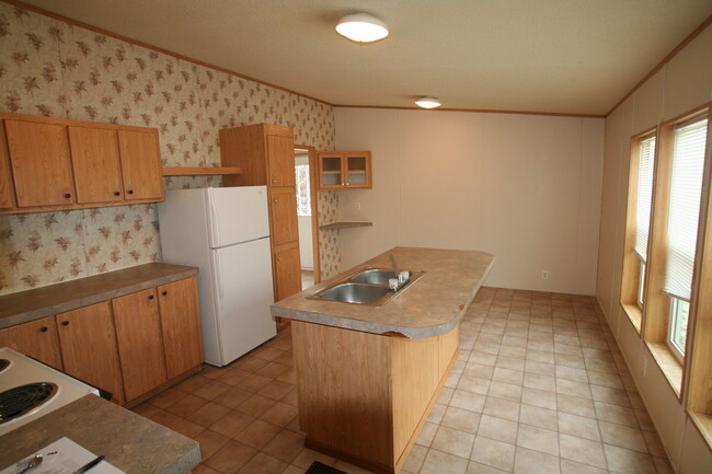 Foto del edificio - 3 br manufactured home in convenient location